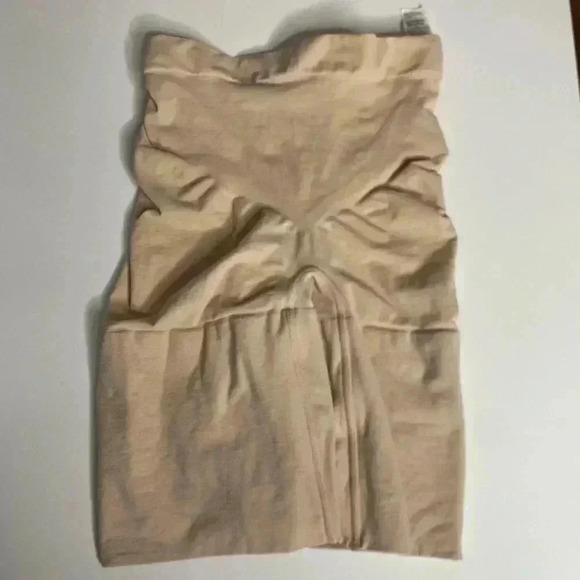 SPANX Shapewear - Picture 1 of 5